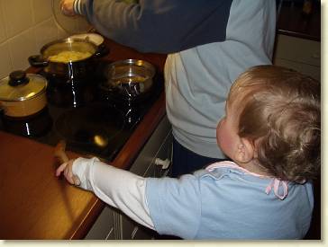 20051119-02 Koken met mama